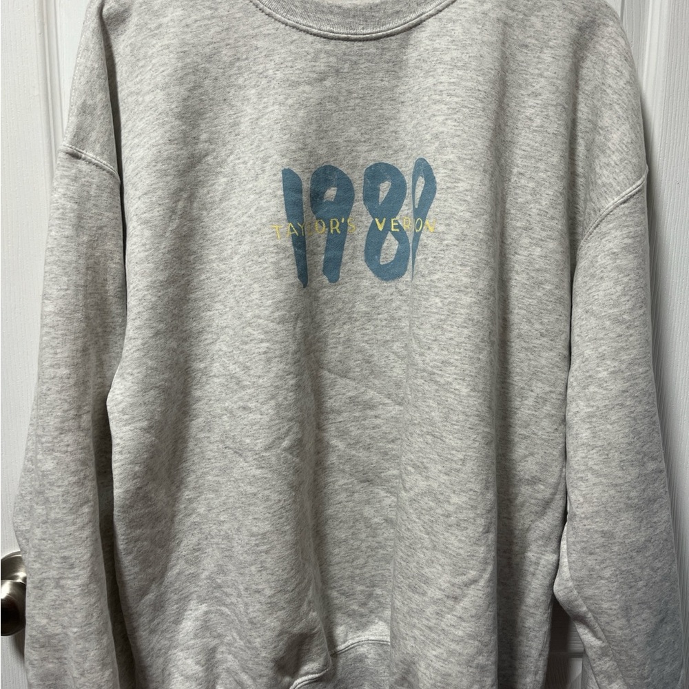 Taylor Swift 1989 Spotify Exclusive Sweatshirt